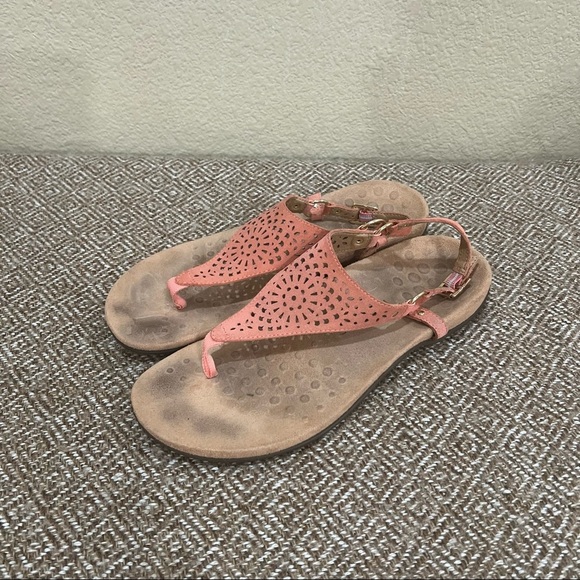 Vionic Kirra T Strap Thong Sandal Coral Laser Cut Suede Sz ?? 10’ Long Comfy - Picture 3 of 7